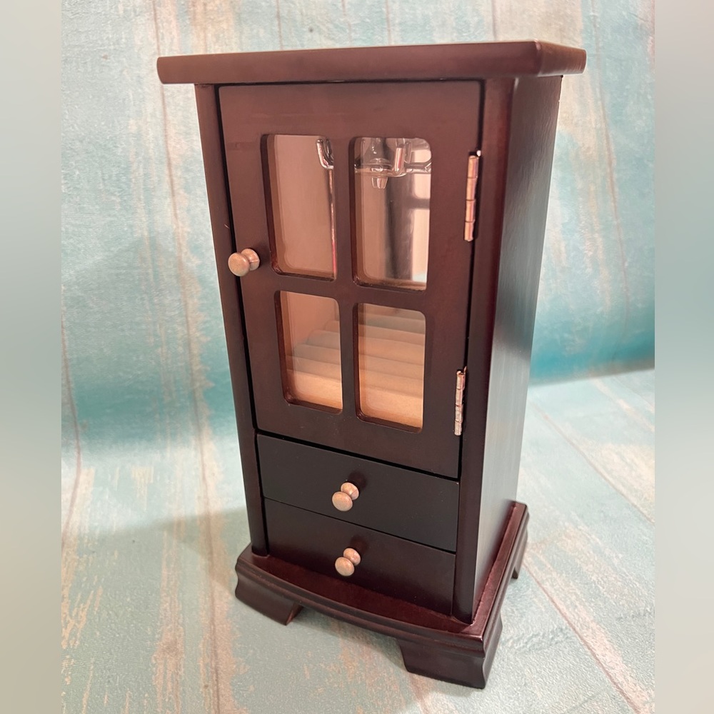Vintage wooden jewelry box